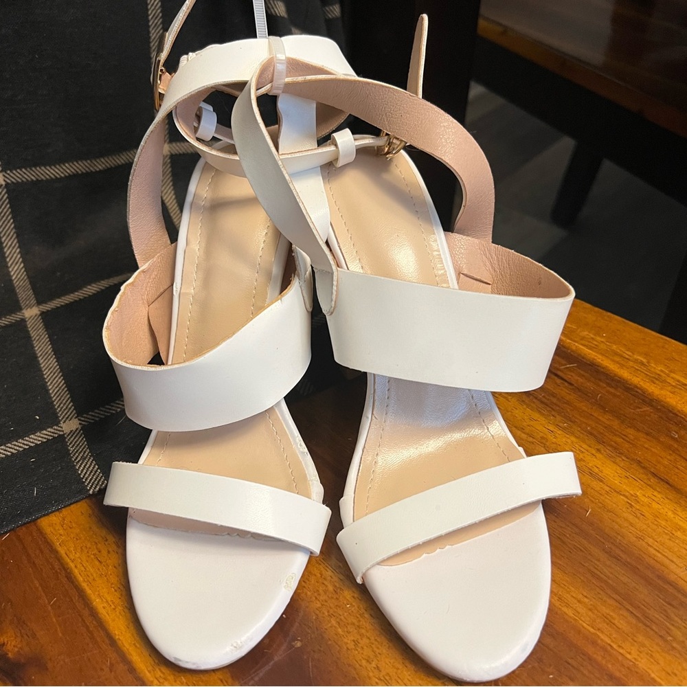 White Wedge